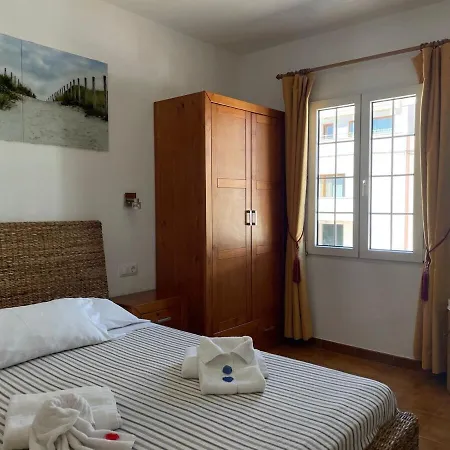 F71. Estupendas Vistas A La Bahia Fornells (Menorca)